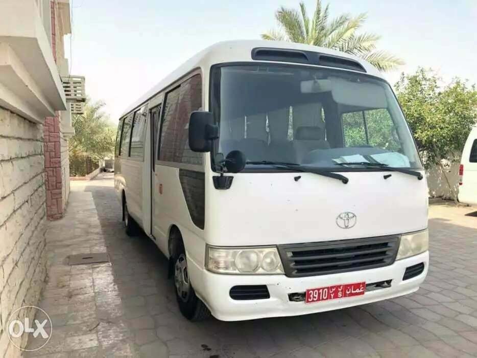 تأجير تويوتا كوستر 