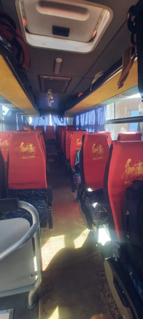 ايجار مينى باص 33 راكب الى الساحل الشمالى