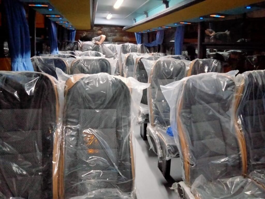 مينى باص للايجار الى راس البر