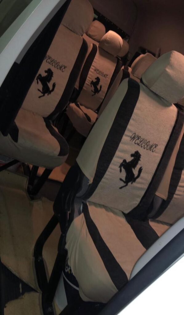 ايجار تويوتا 15 راكب بالسائق