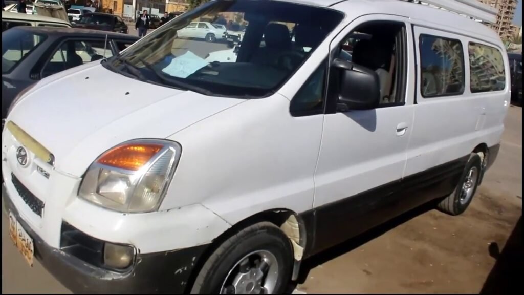 ايجار فان 7 راكب داخل القاهره