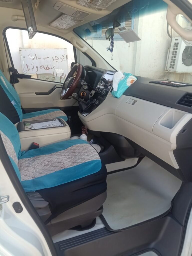 ايجار تويوتا هايس سقف عالى