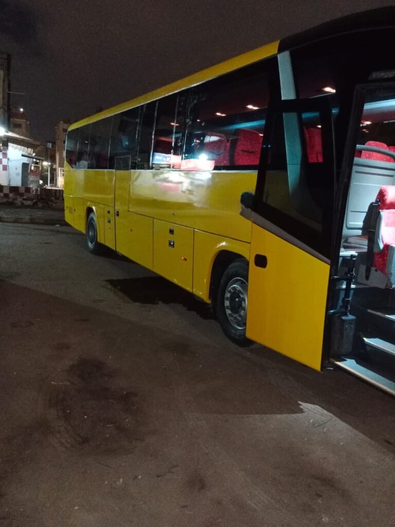 ايجار باص مرسيدس لرحلات العيد